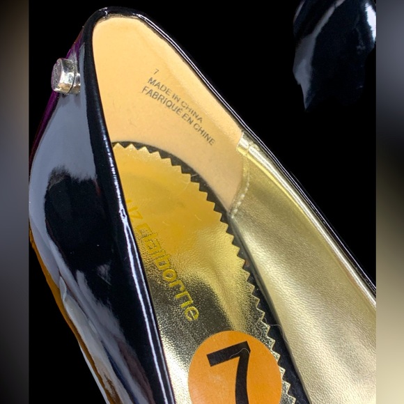 LIZ CLAIBORNE Women’s patent leather peep toe- 7 - Picture 2 of 7